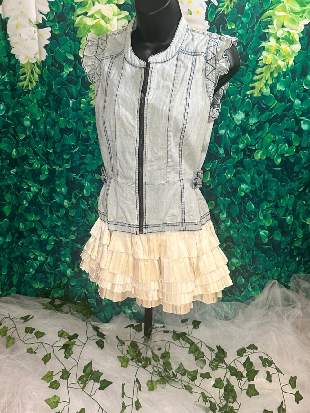 LIKE NEW - Haute Hippie 100% Silk Tiered Ruffle Mini Skirt (Size S) - Picture 3 of 3